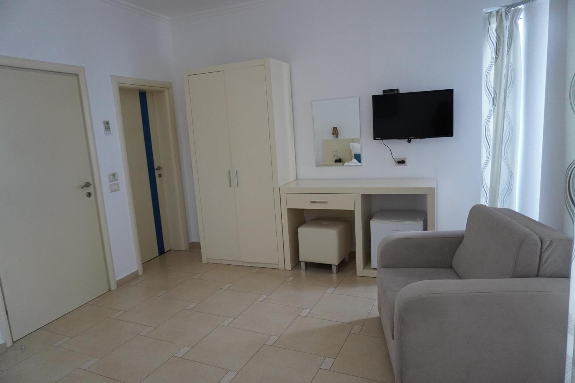 Hotel Agel Sarandë Exterior foto